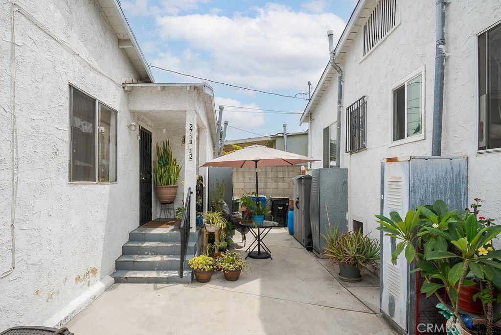 2719 Folsom