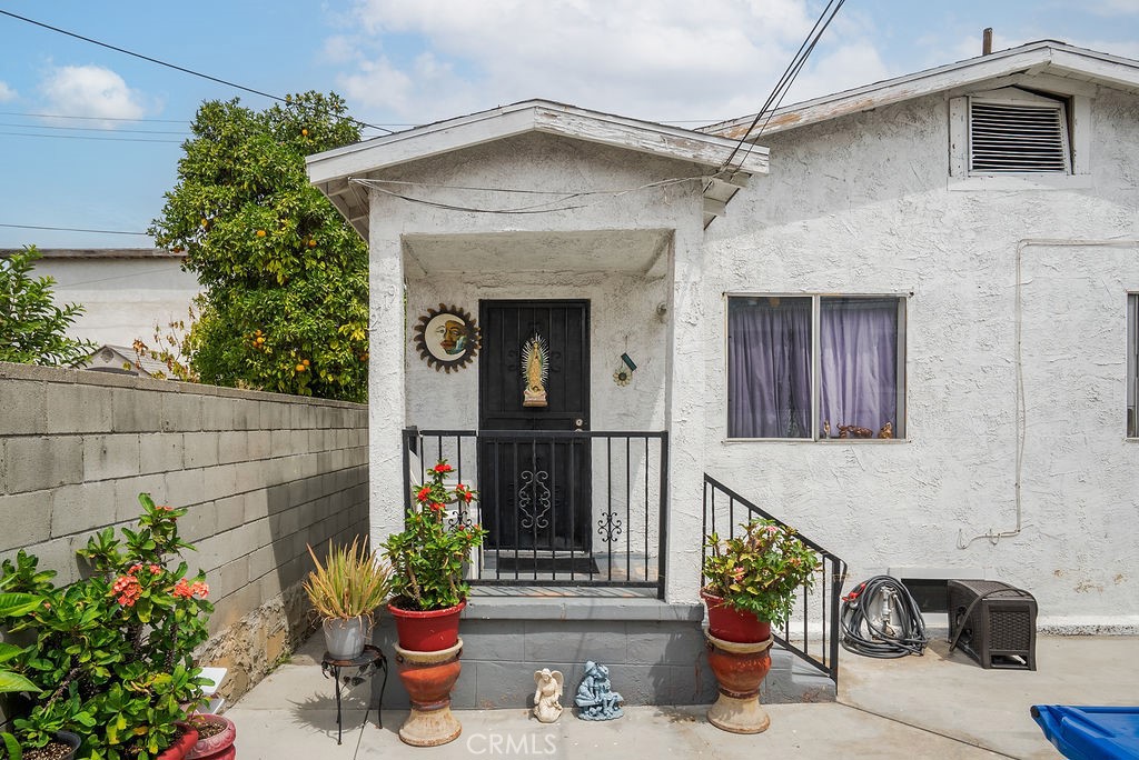 2719 Folsom