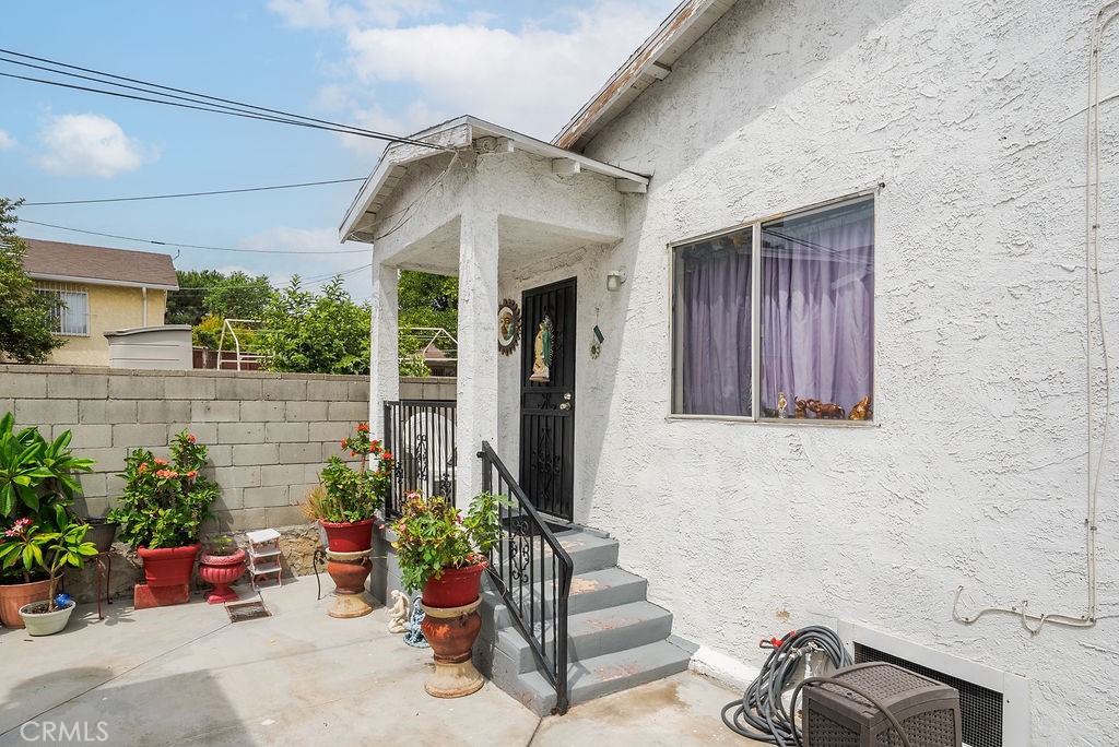 2719 Folsom