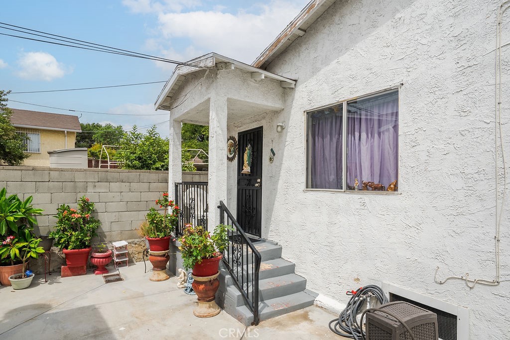2719 Folsom