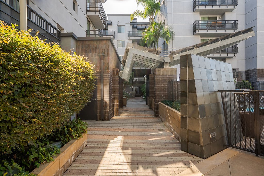 629 Traction Avenue 312