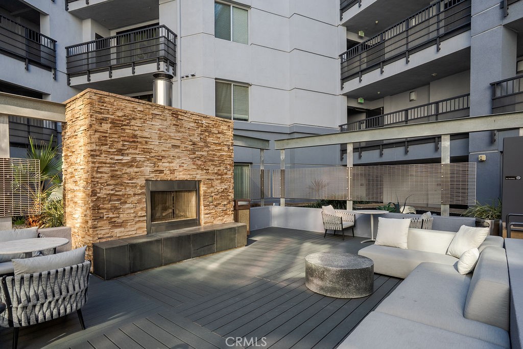 629 Traction Avenue 312