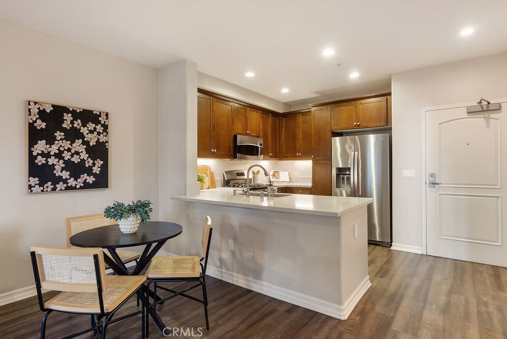 629 Traction Avenue 312