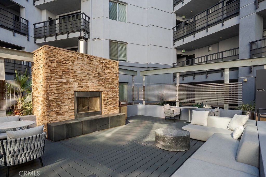 629 Traction Avenue 312