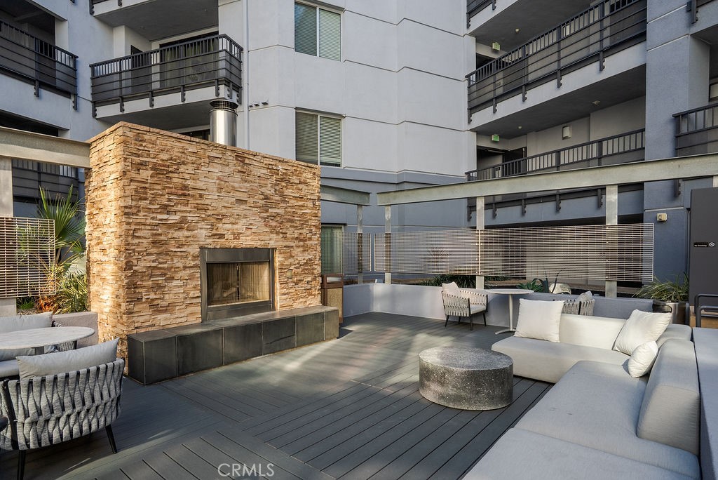 629 Traction Avenue 312