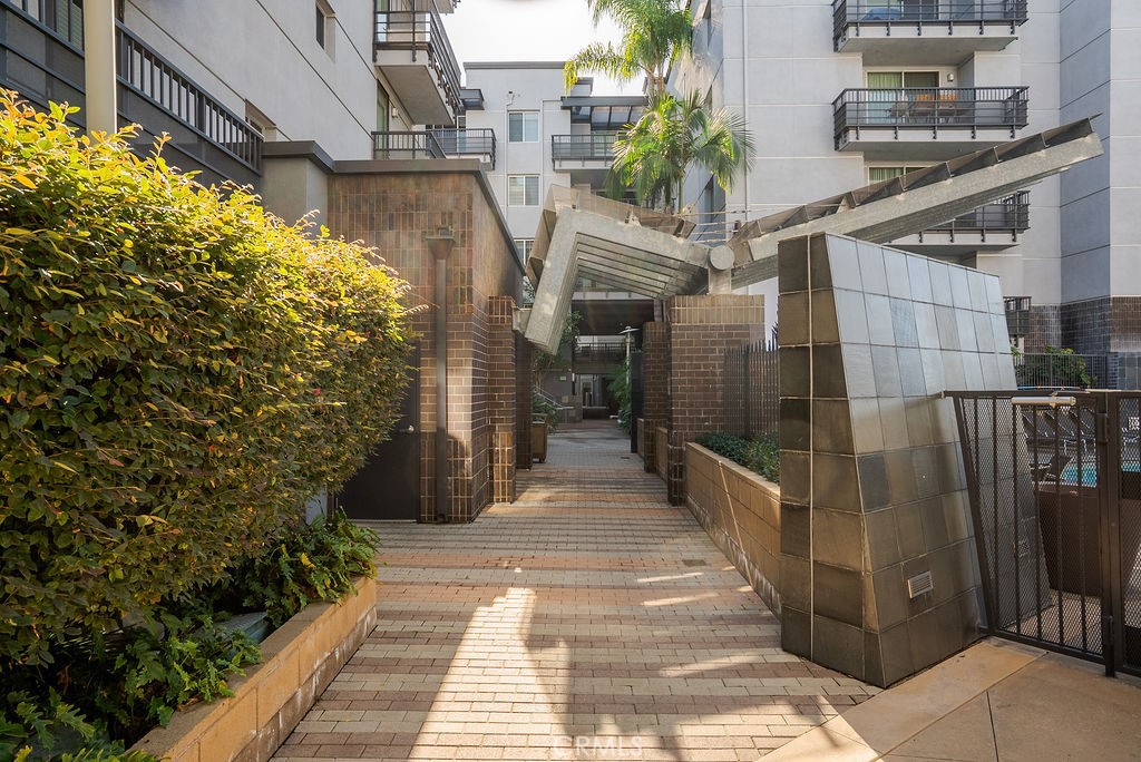 629 Traction Avenue 312