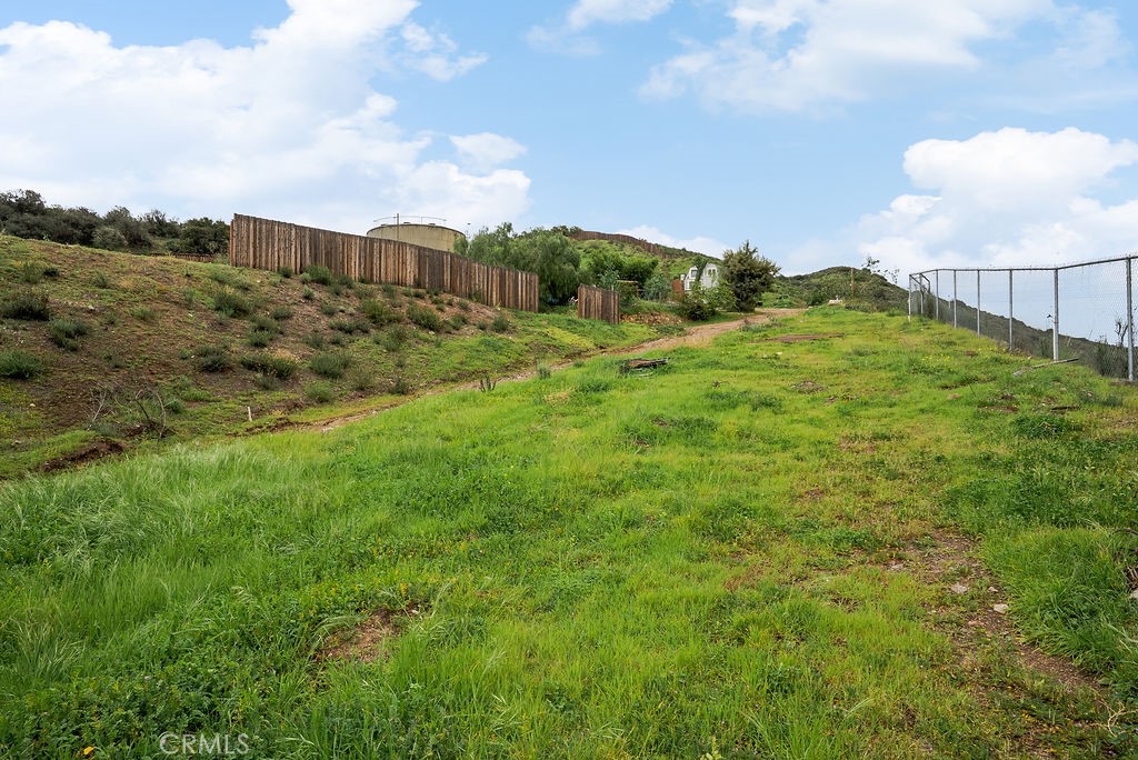 10200 Willow Springs