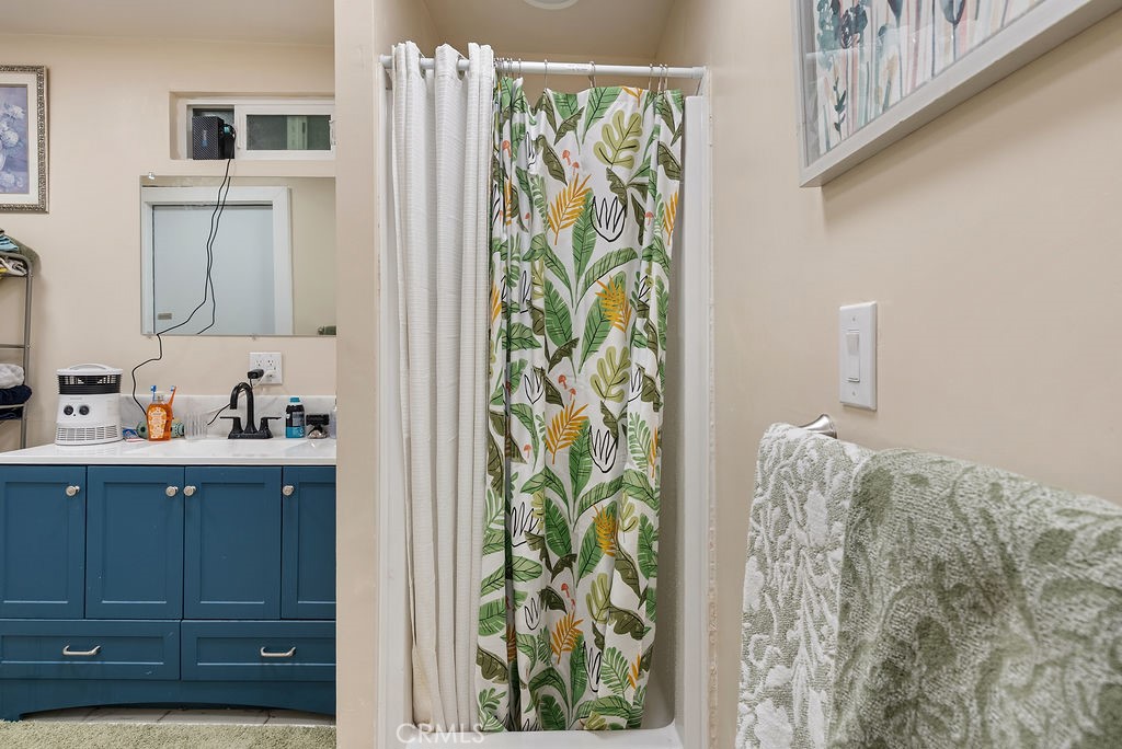 10200 Willow Springs