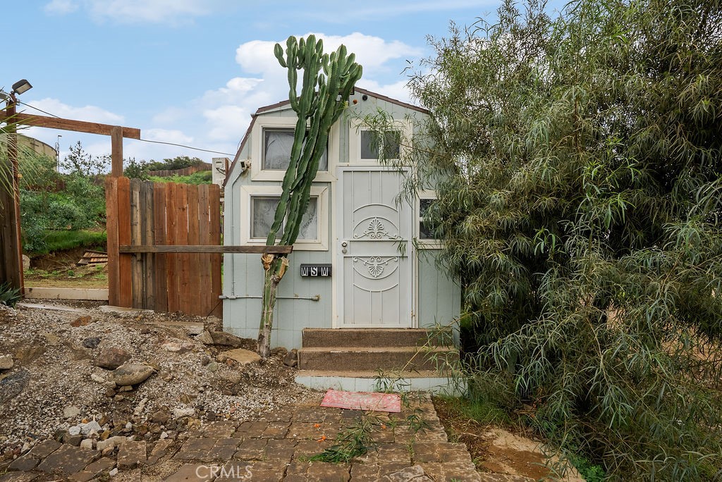 10200 Willow Springs