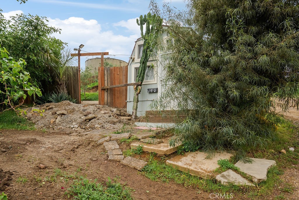 10200 Willow Springs