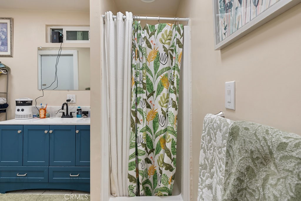 10200 Willow Springs