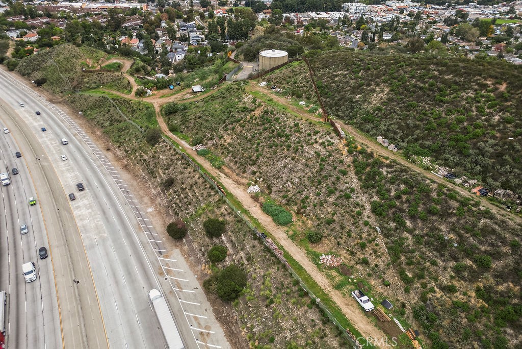 10200 Willow Springs