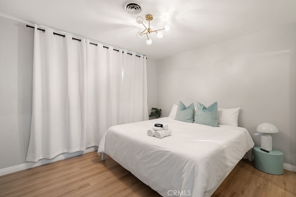 3628 Clark