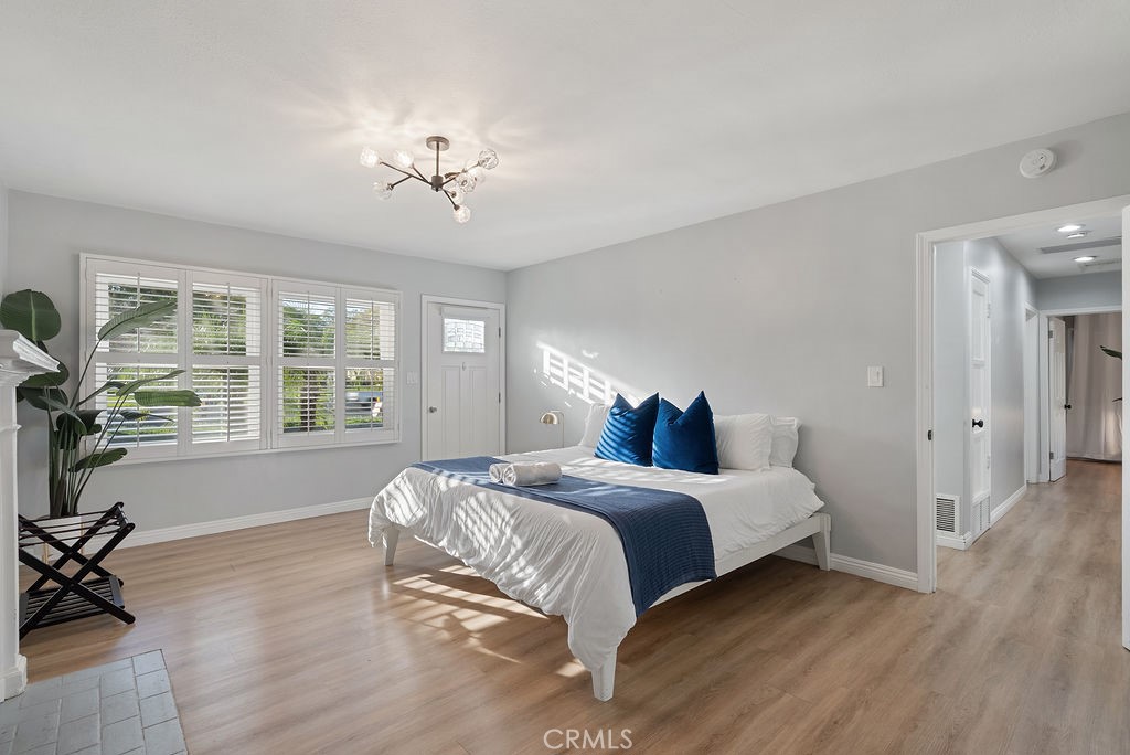 3628 Clark