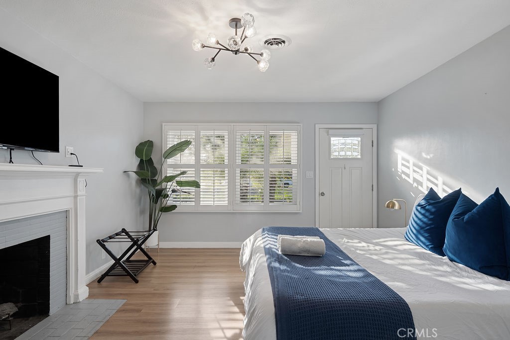 3628 Clark