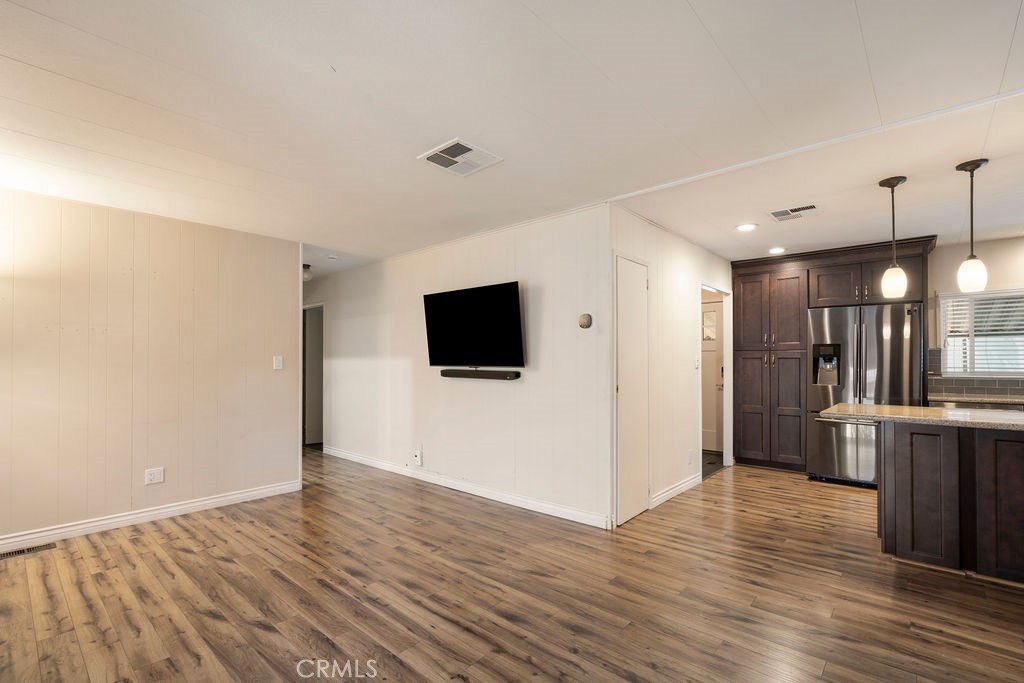 1235 Harbor Lake 13