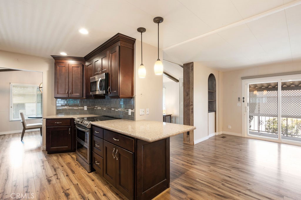 1235 Harbor Lake 13
