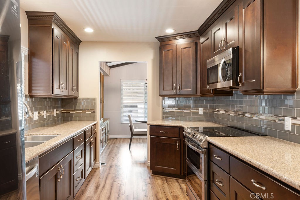1235 Harbor Lake 13