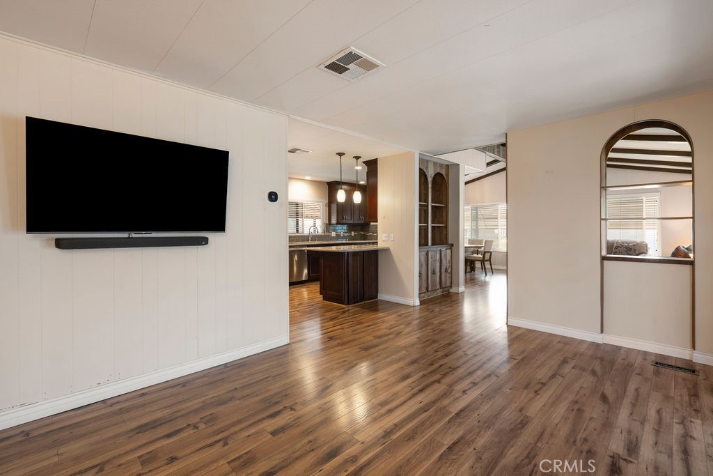1235 Harbor Lake 13