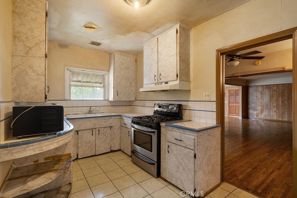 5227 Hammill Road
