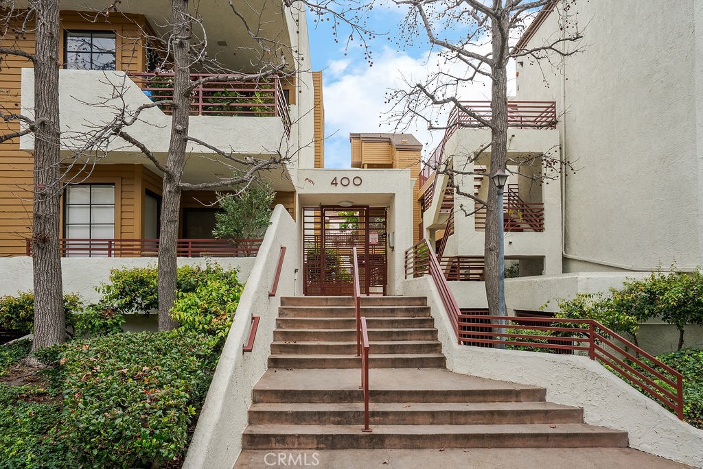 400 N Louise Street 205