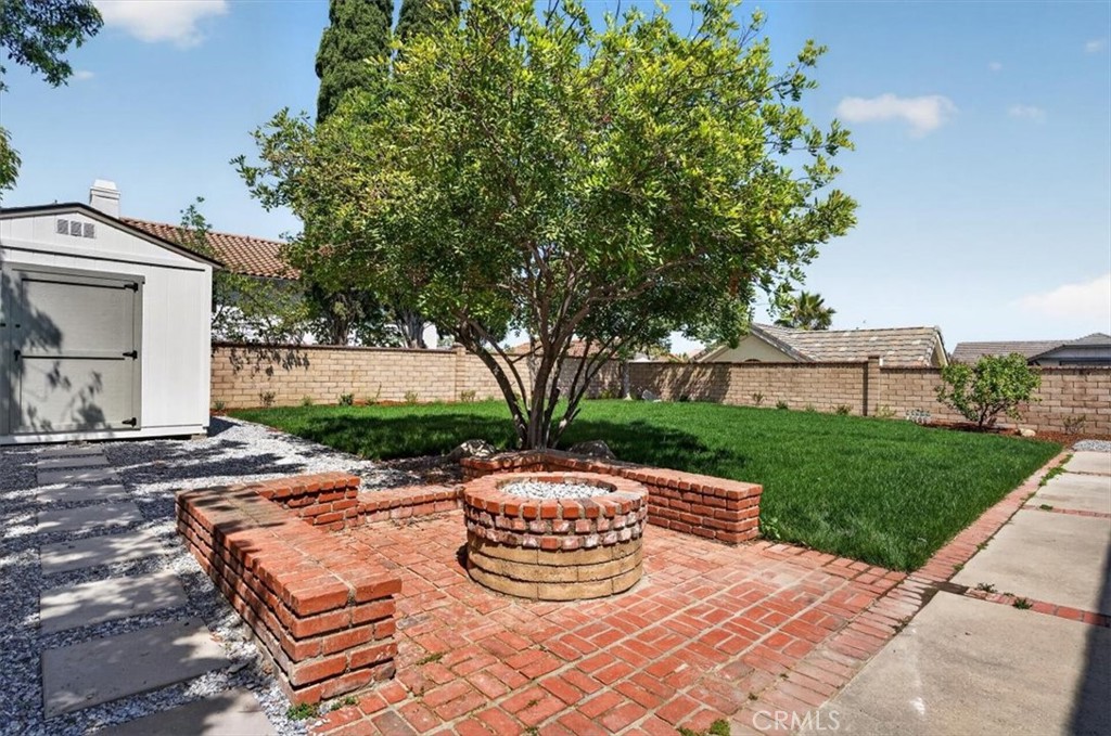 1807 Via Entrada