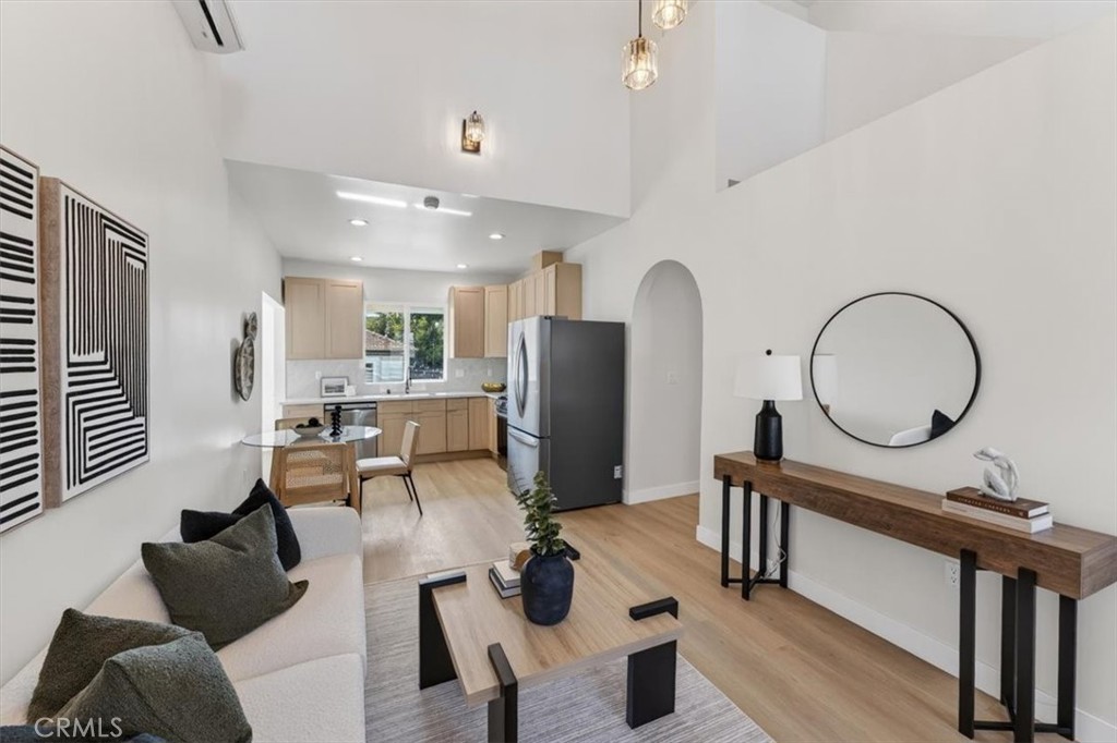 1607 Westmont