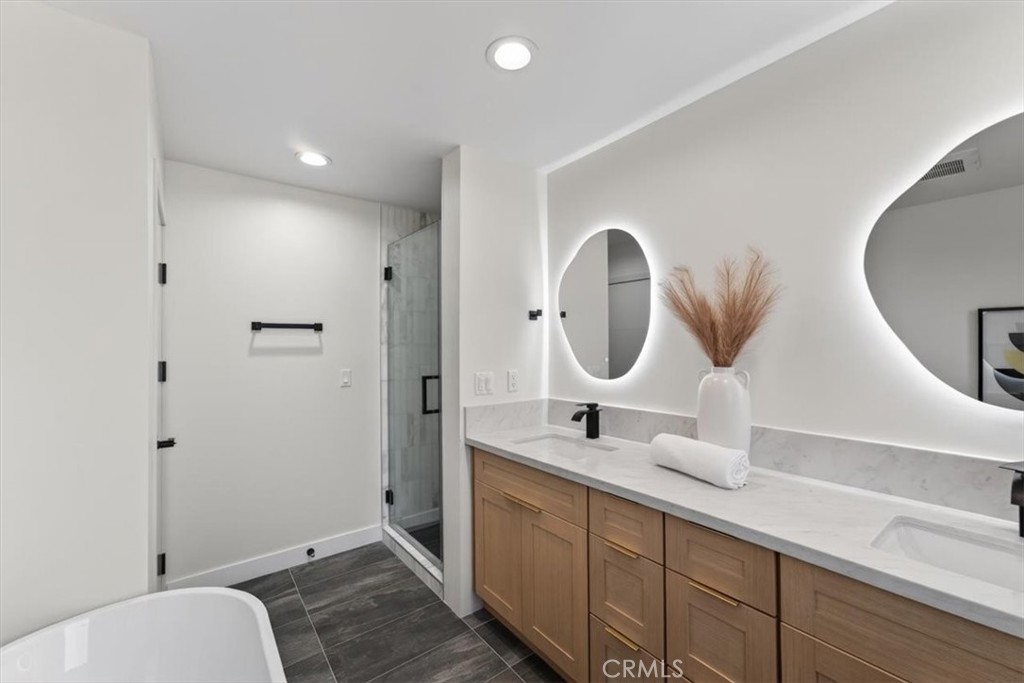1607 Westmont