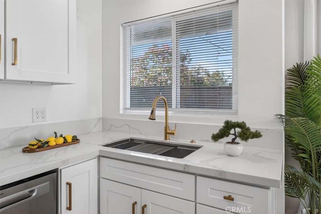 1607 Westmont Drive