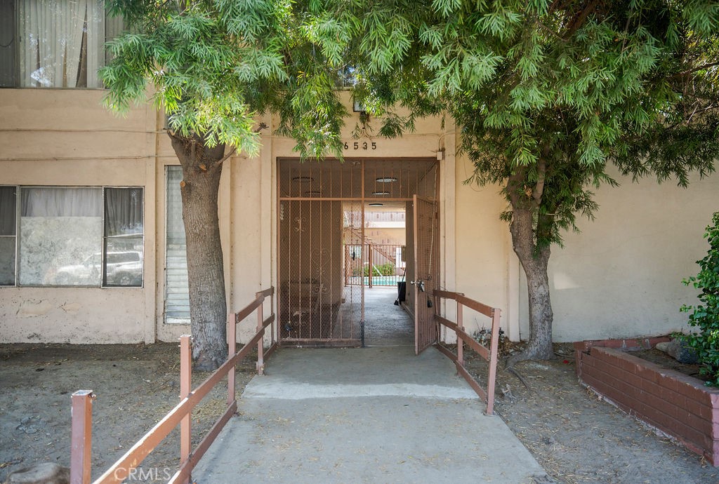 6535 Fulton