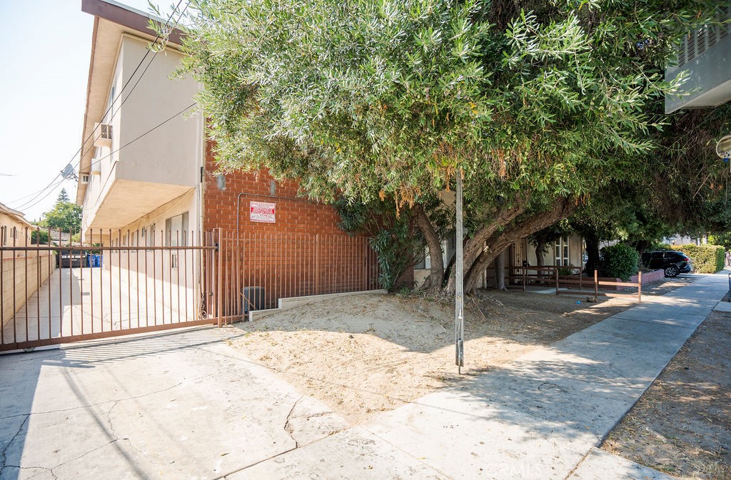 6535 Fulton