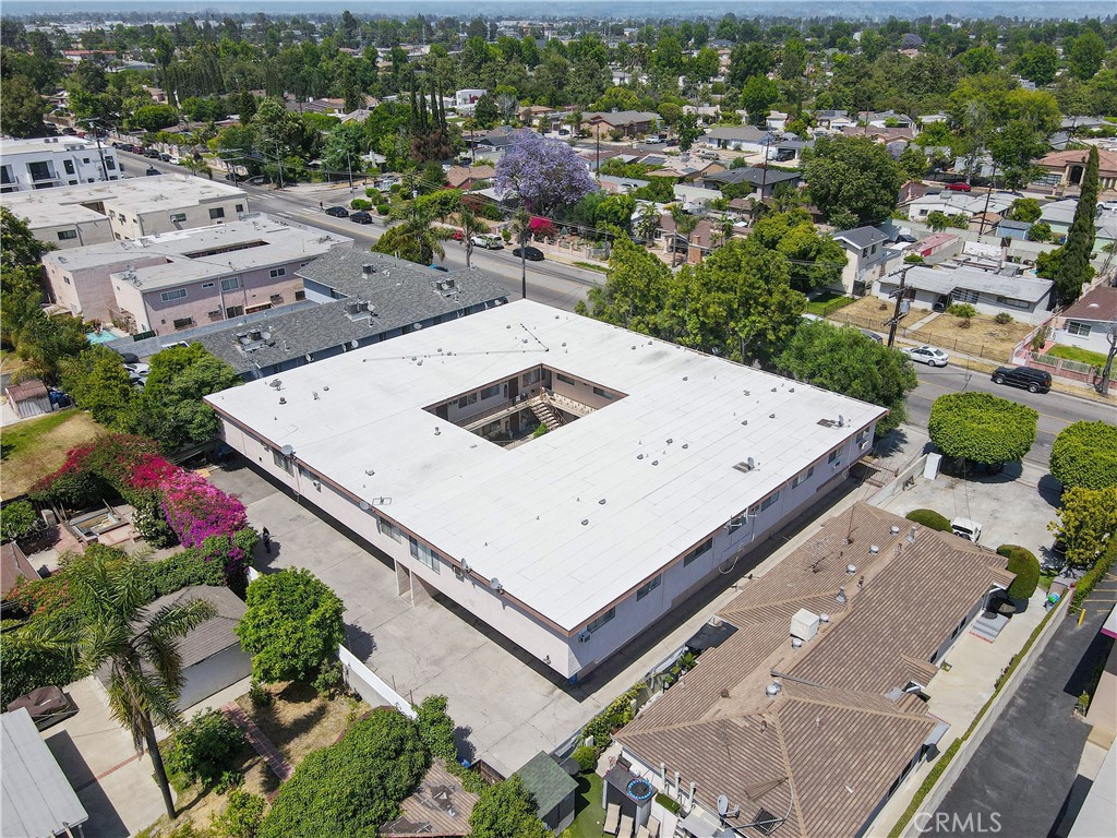 6535 Fulton