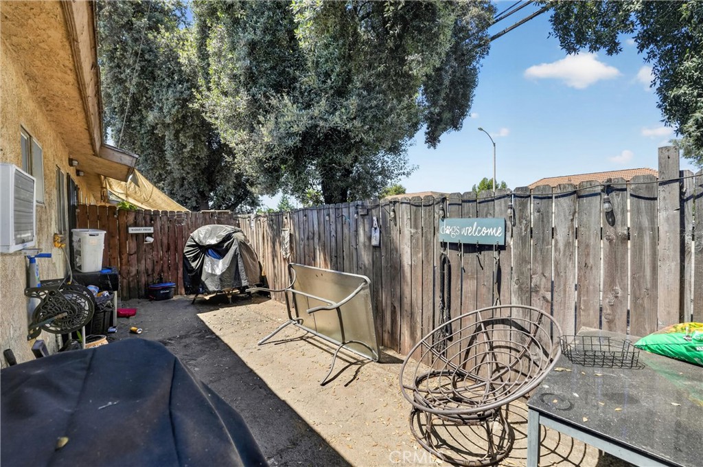 805 E 8th Street