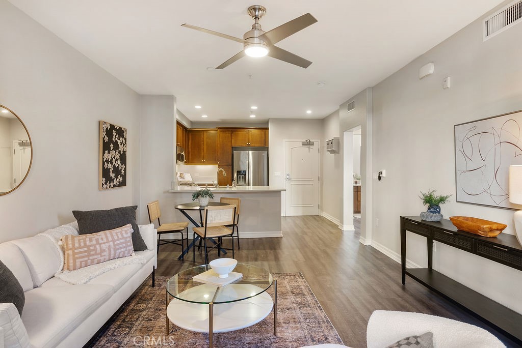 629 Traction Avenue 312