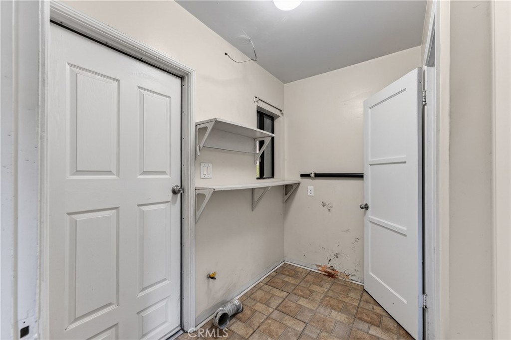15118 Polk Street