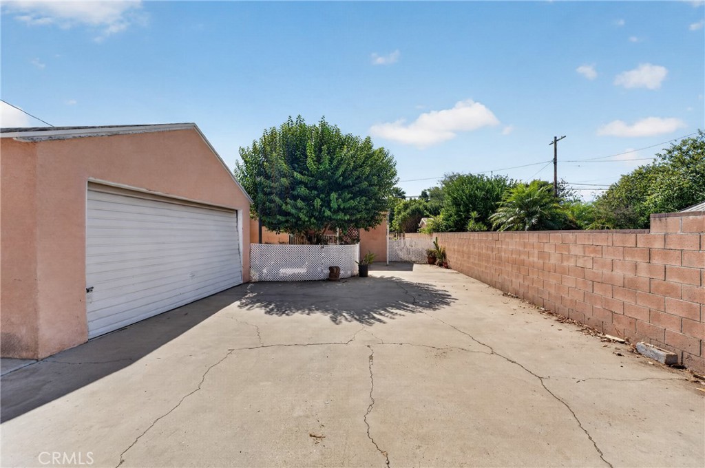 15118 Polk Street