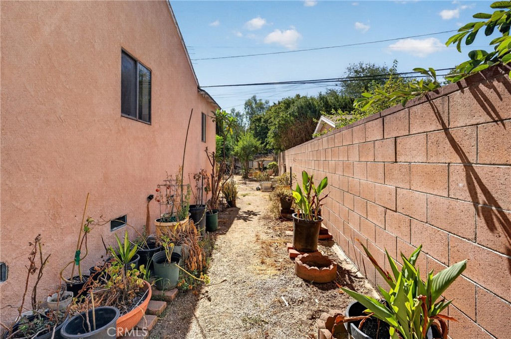 15118 Polk Street