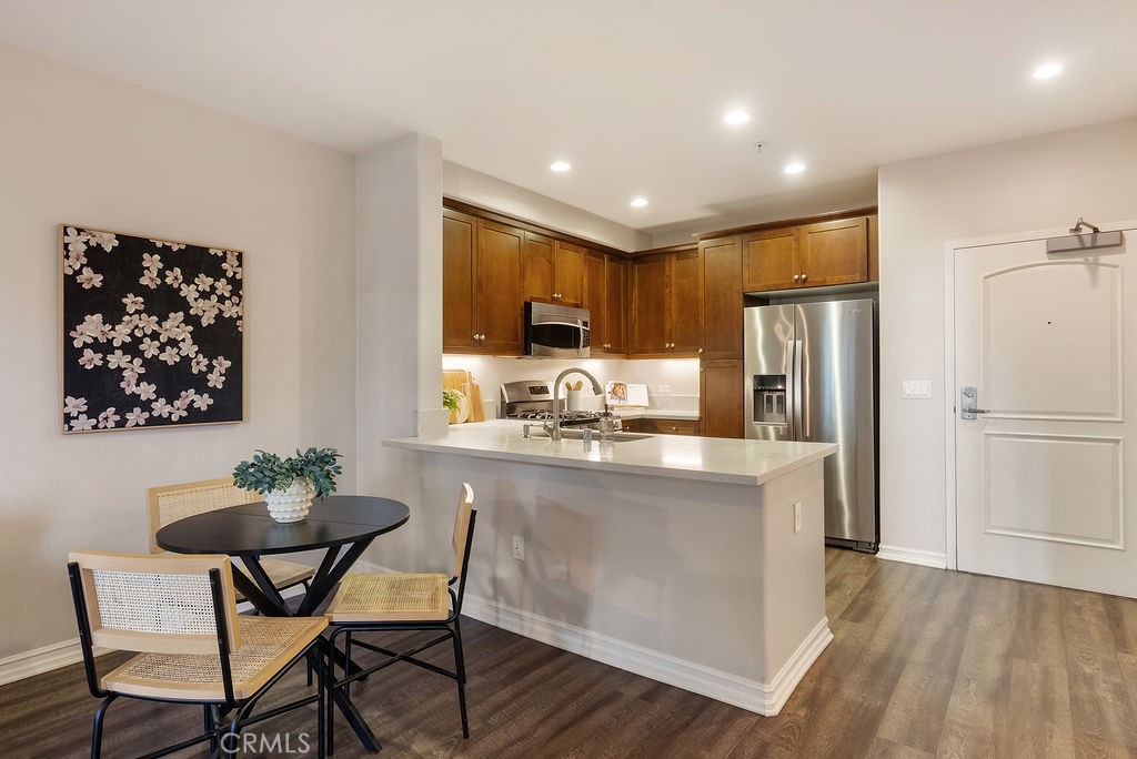 629 Traction Avenue 312