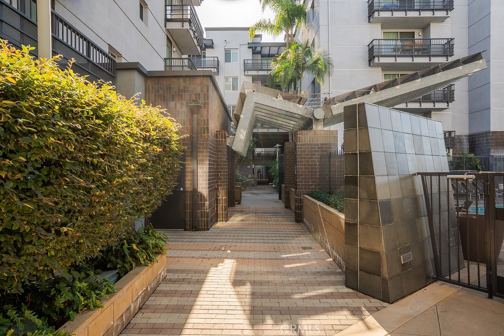 629 Traction Avenue 312