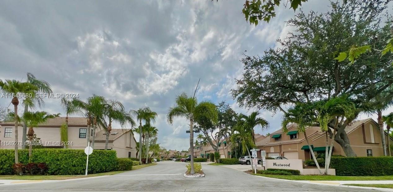 1674 Cypress Pointe Drive 3B