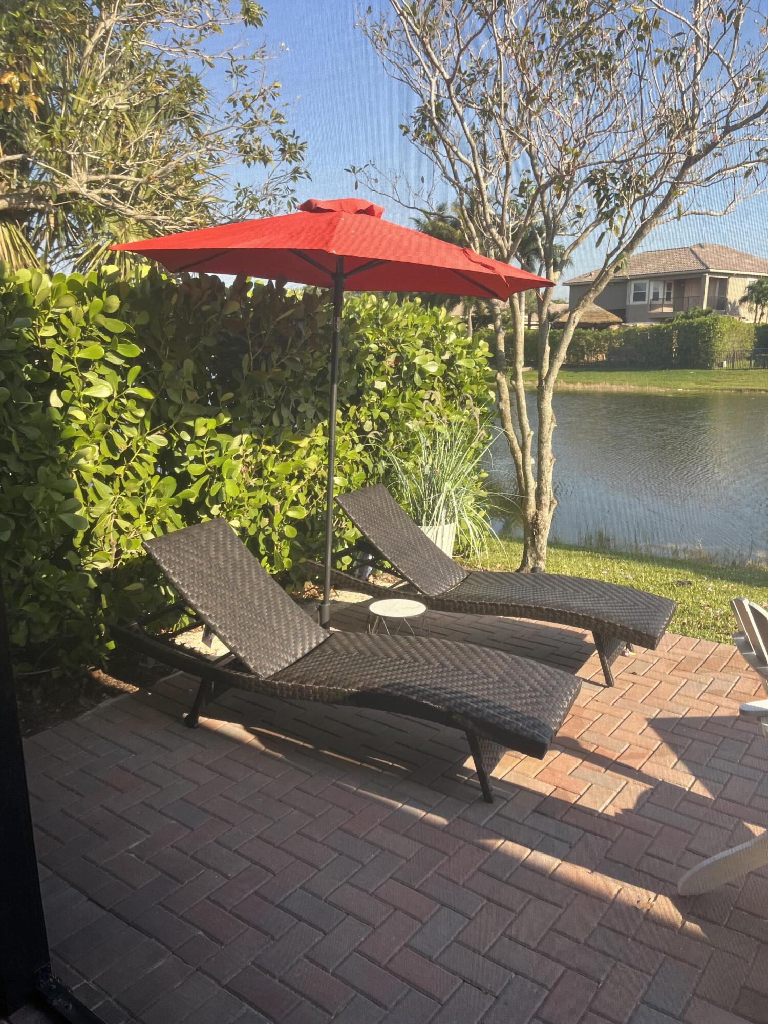 12200 NW 77TH Manor