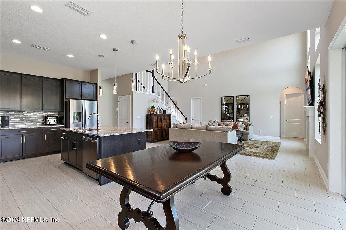 2854 PESCARA Drive