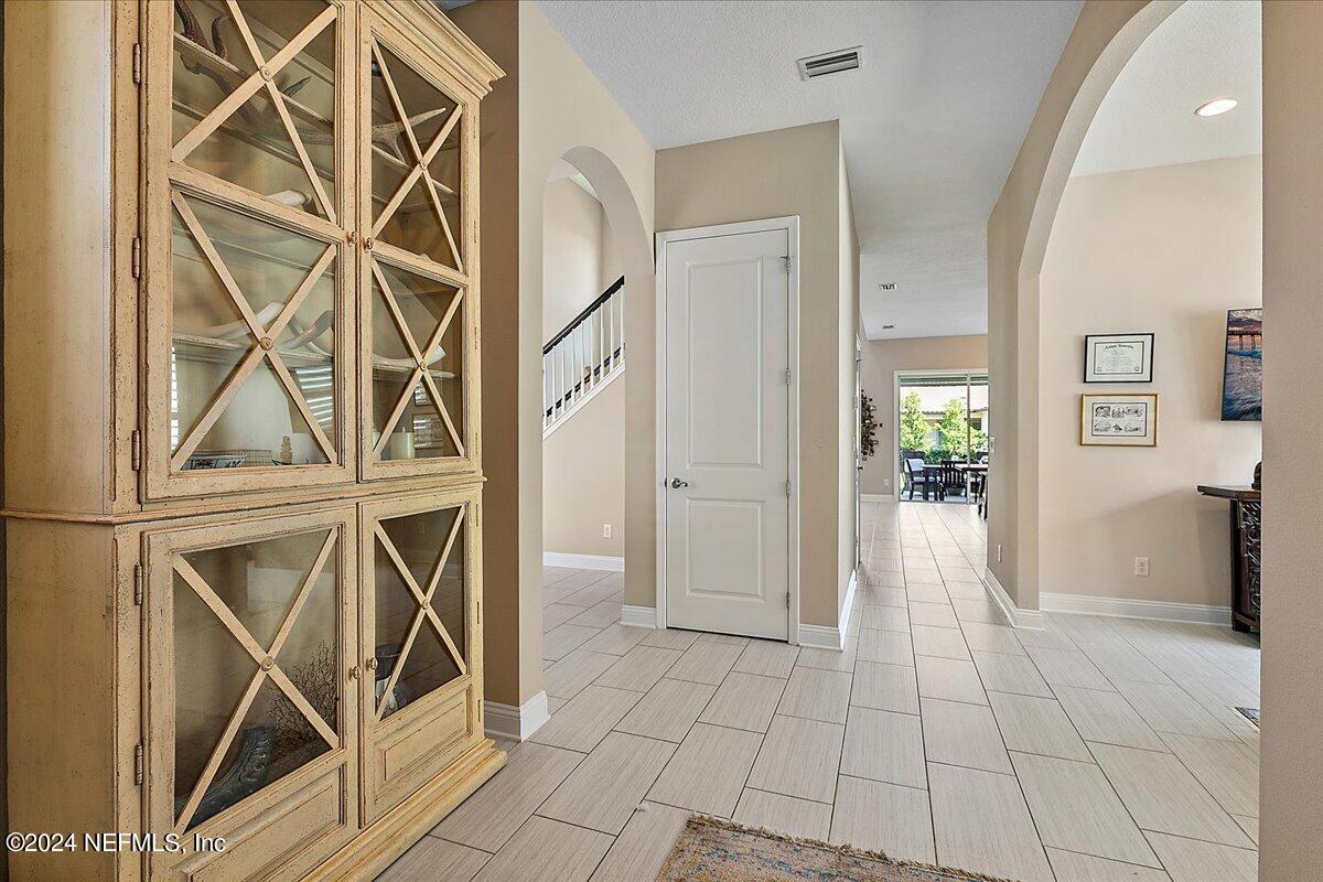 2854 PESCARA Drive