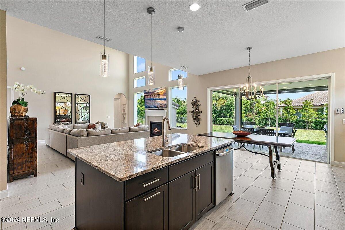 2854 PESCARA Drive