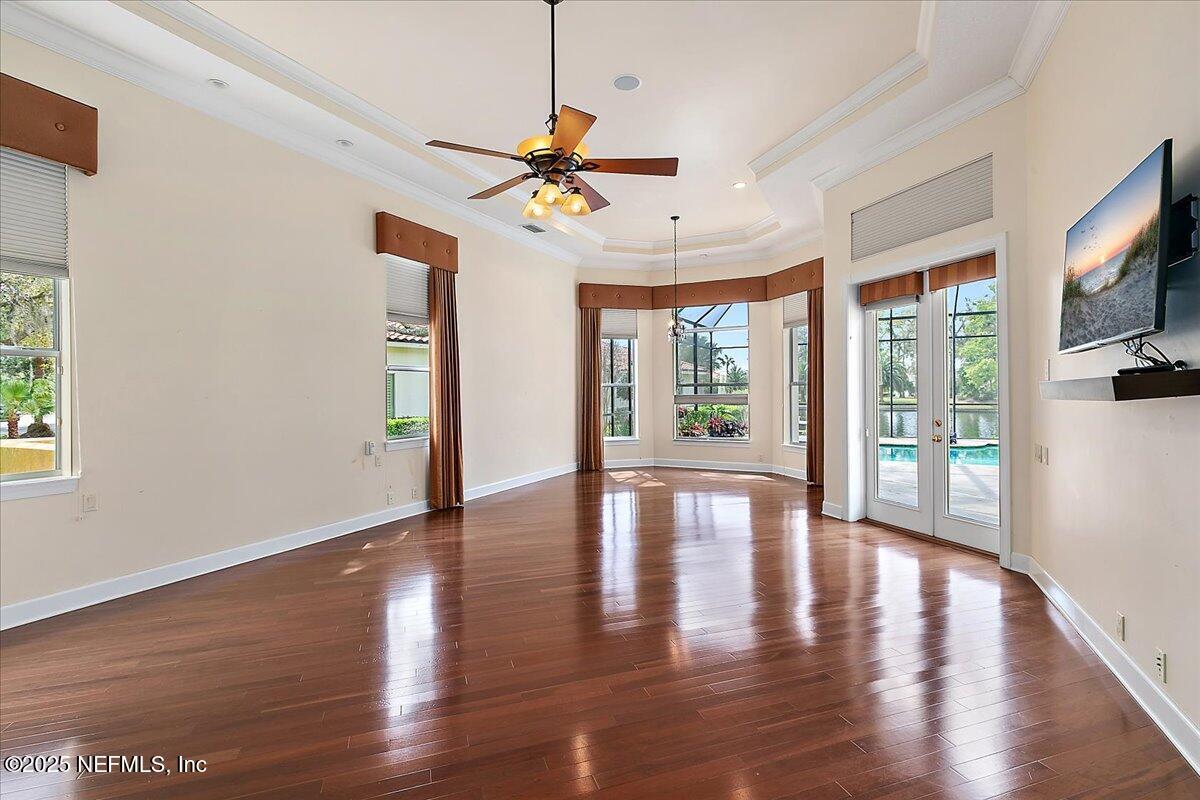 1379 MOSS CREEK Drive