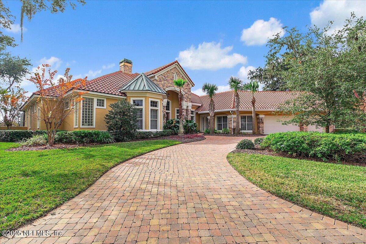 1379 MOSS CREEK Drive