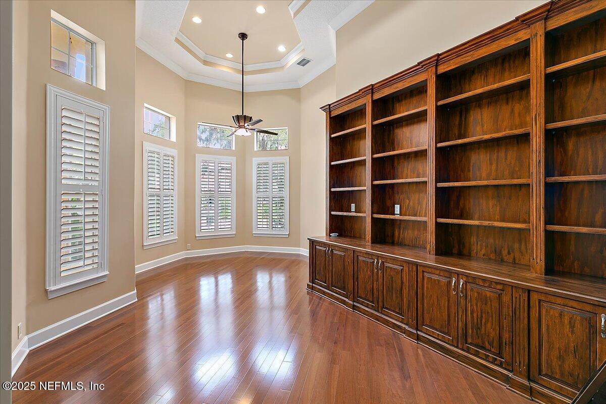 1379 MOSS CREEK Drive