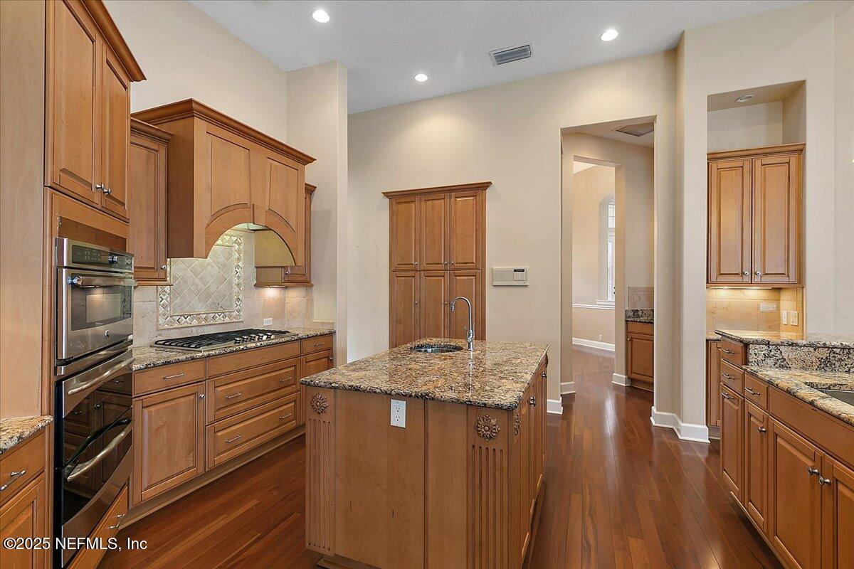 1379 MOSS CREEK Drive