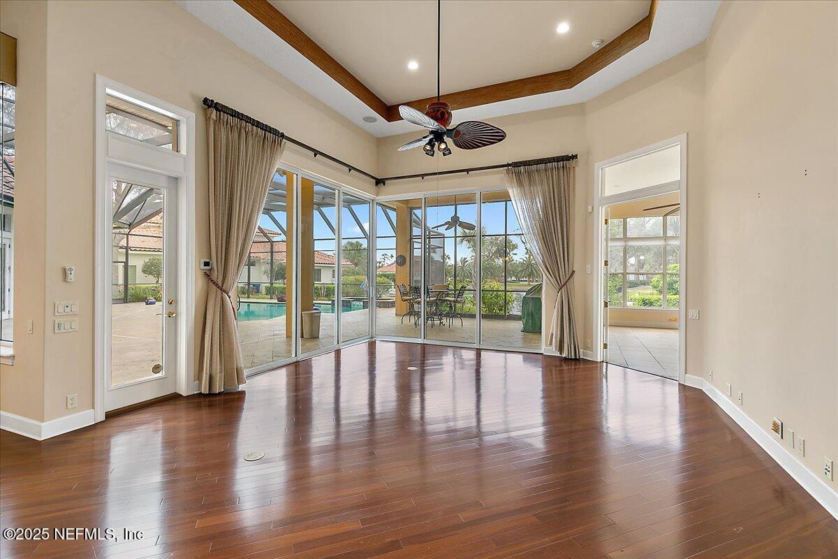 1379 MOSS CREEK Drive