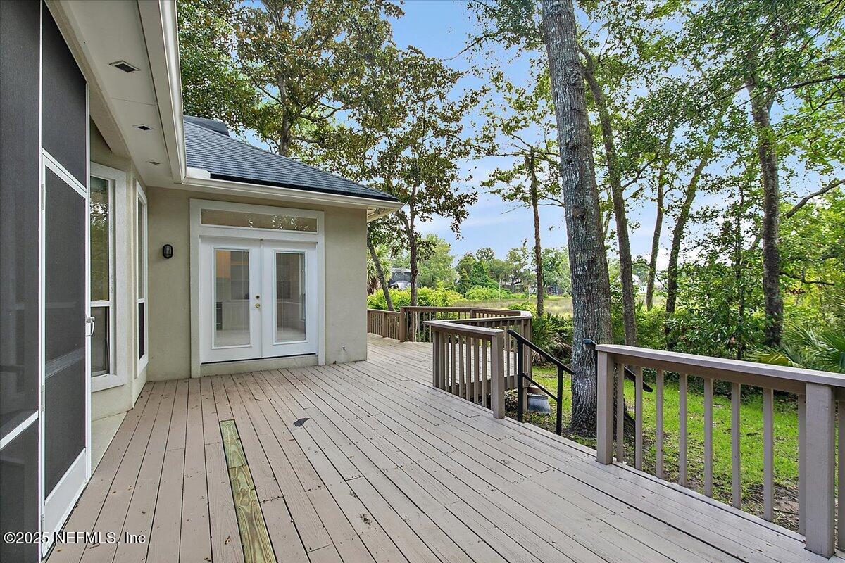 699 SHIPWATCH Drive E